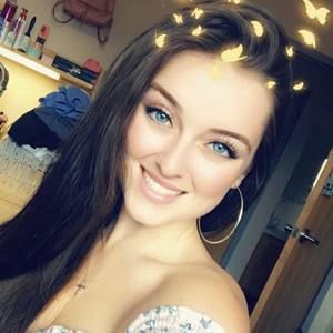 Meet your Posher, Molly